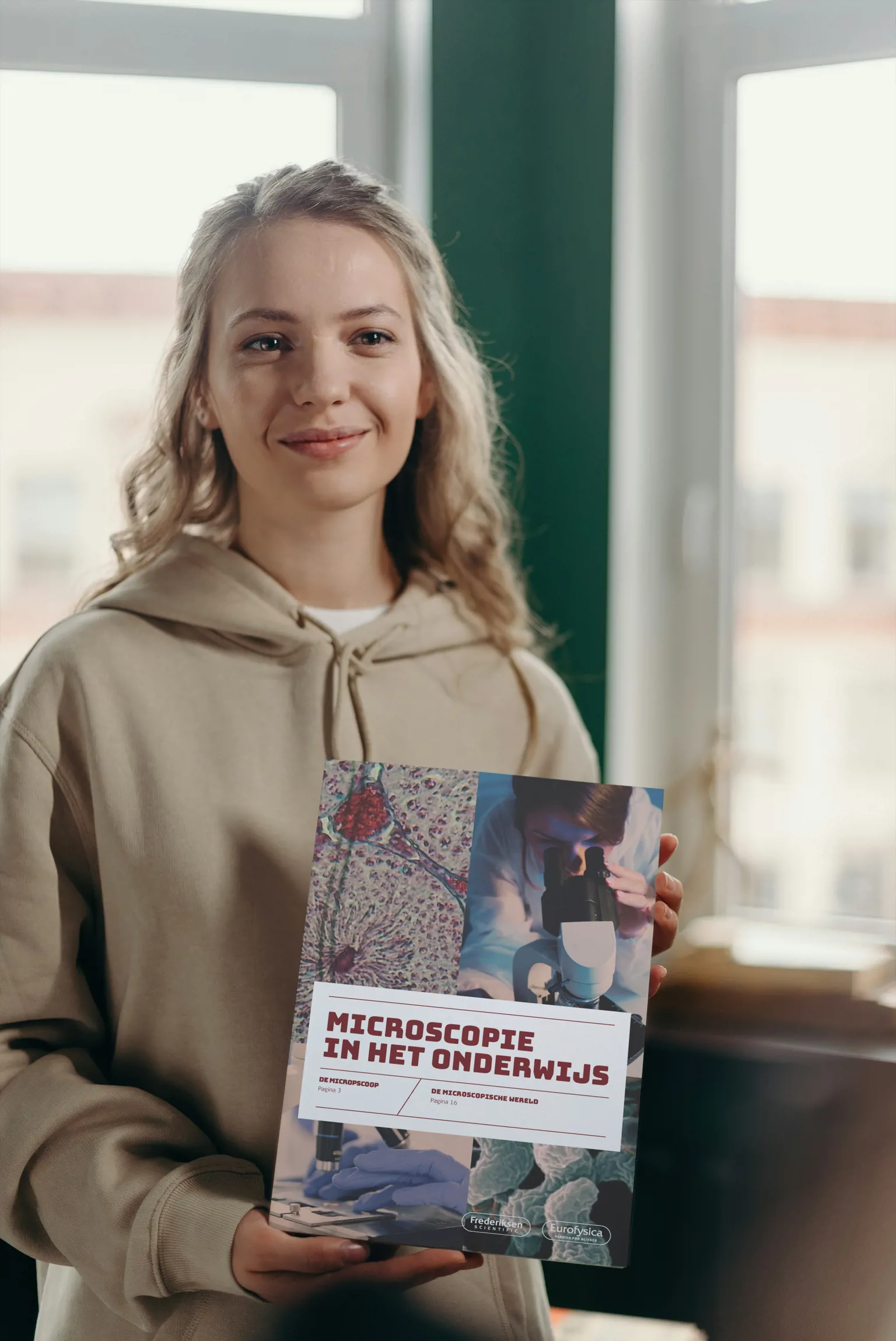 Download de catalogus "Microscopie in het onderwijs"