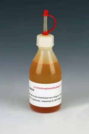 2.4-Dinitrophenylhydrazin 1,5 %, Brady's test, 100 mL (821515-8)